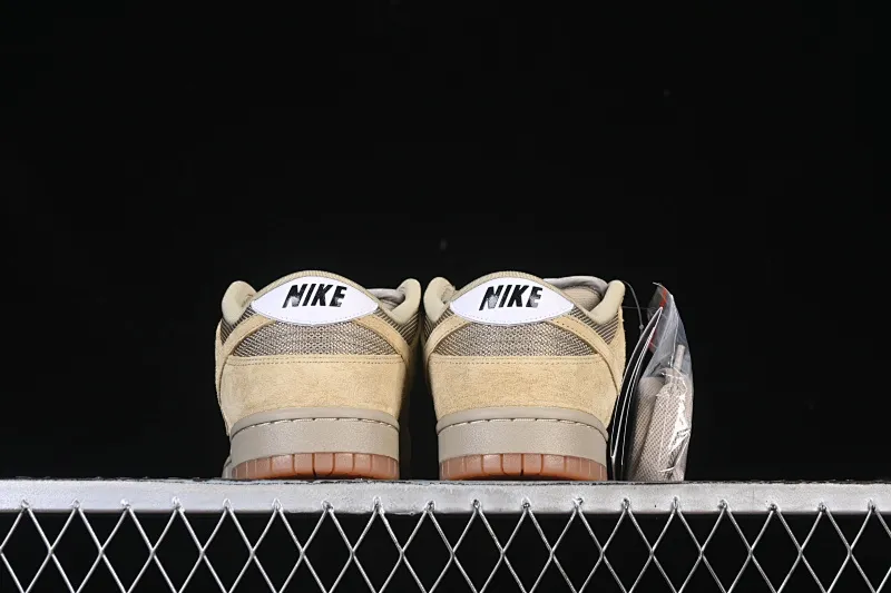 All Categories Nk SB Dunk Series Nk SB Dunk Low Low-top sneakers Nike SB Dunk Low Pro B "Parachute Beige" Desert Khaki Low-top casual sneakers HJ0367-200